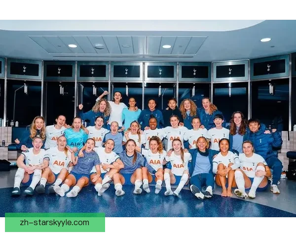 67岁麦当娜观战养女在热刺梯队